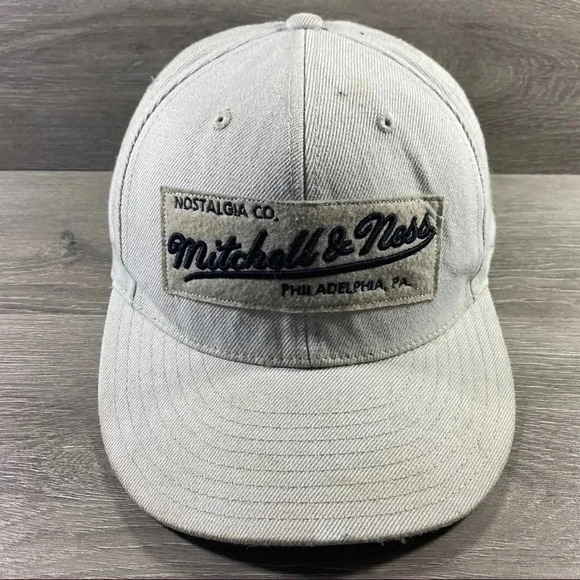Vintage Mitchell & Ness Fitted Hat 7 7/8 Gray/Black - Picture 1 of 5